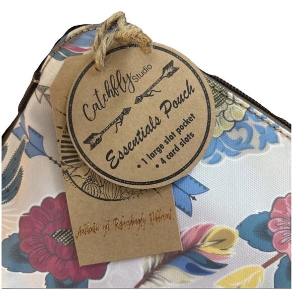 NWT! Catchfly Studio Floral and Animal Print Wristlet Essential Pouch - Picture 4 of 6